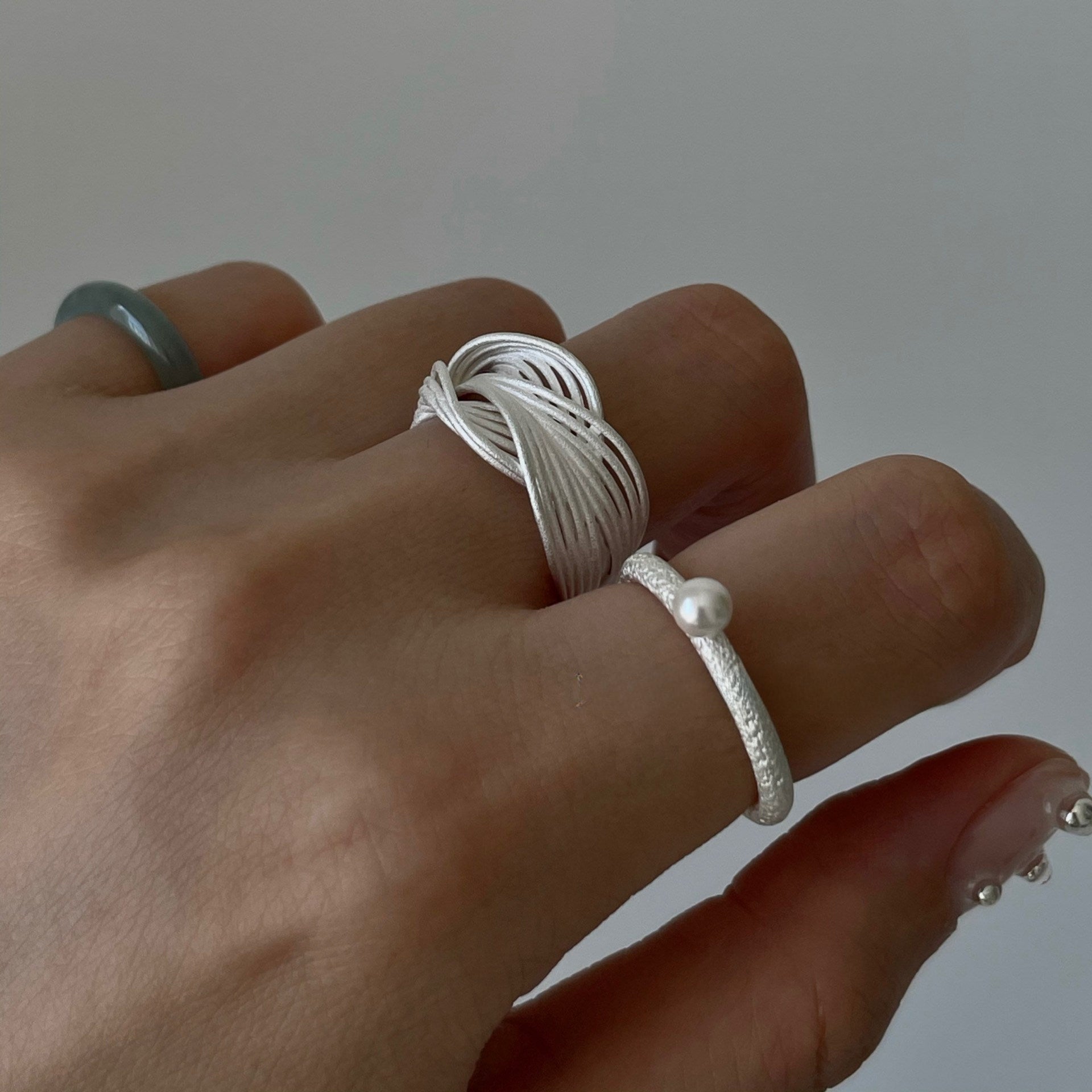 Premium Ceramic Sense Treasure x Bead Burnt White Ring