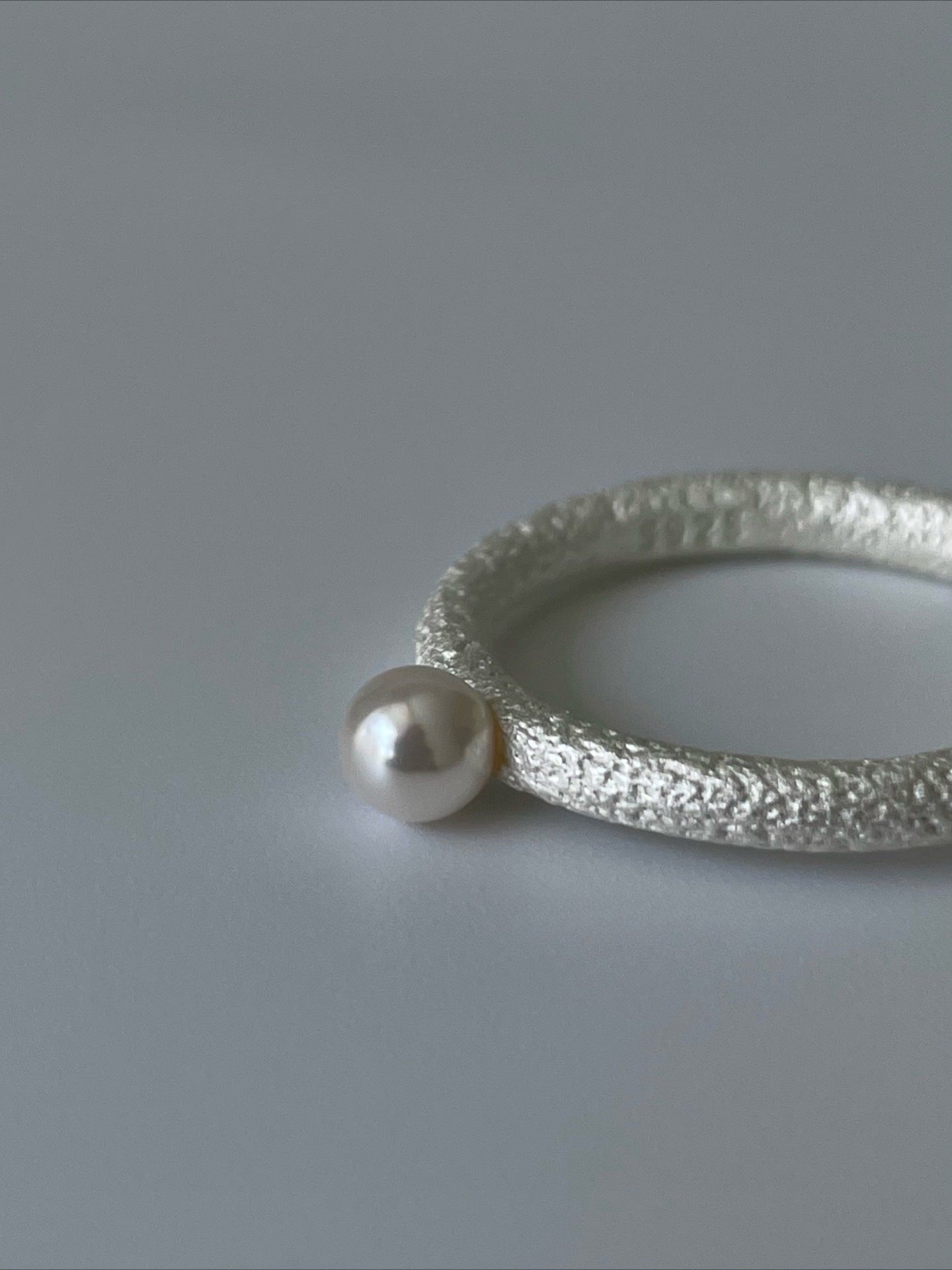 Premium Ceramic Sense Treasure x Bead Burnt White Ring