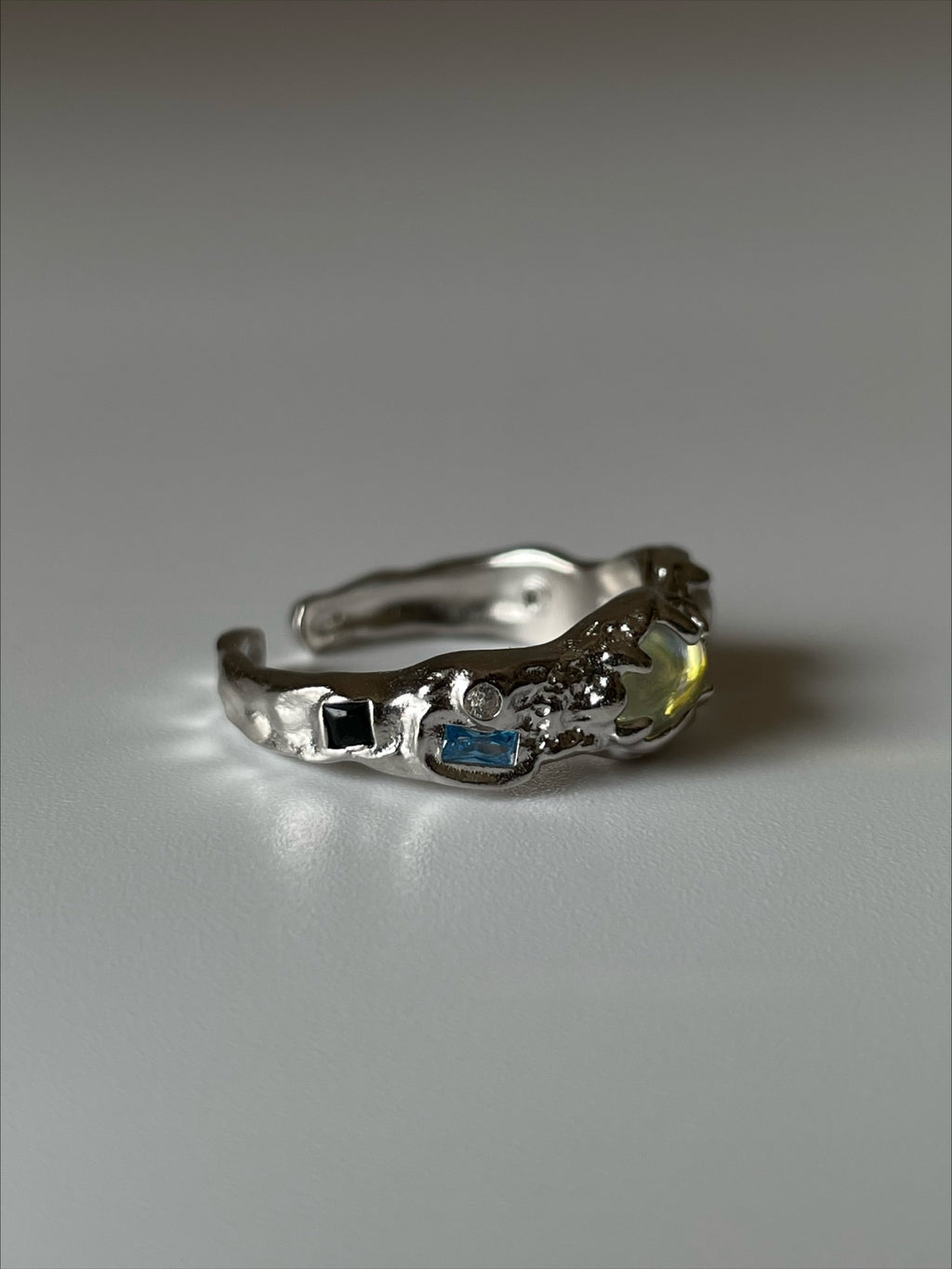 Lunar Gleam Embrace Silver Ring